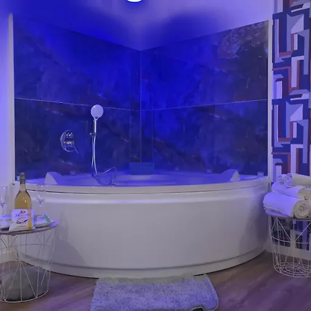 Apartman Garibaldi Maison - & Jacuzzi *